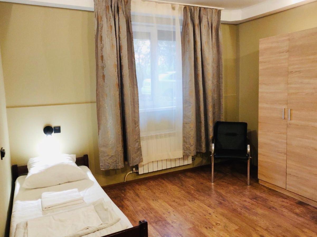 Pallet Hostel Kyiv Exterior photo